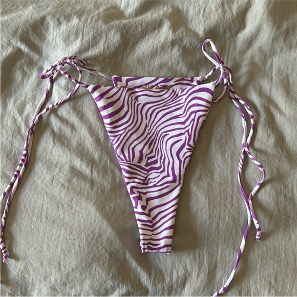 Skatie swimsuit set - Picture 3 of 4